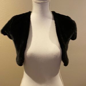 Girl’s Black Faux Fur Shrug